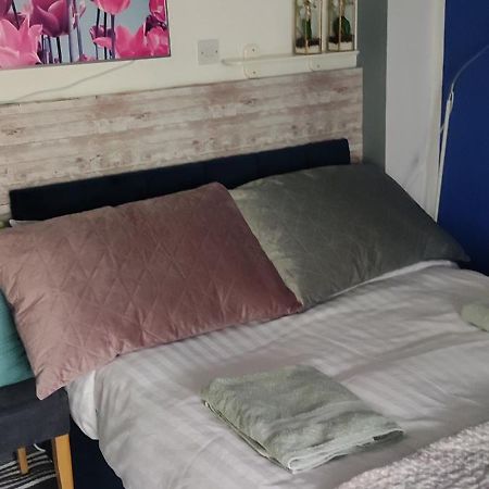 Joanna'S Studio , Key Locker By Whatsapp Own Entrance, Own Bathroom Youghal Exterior foto
