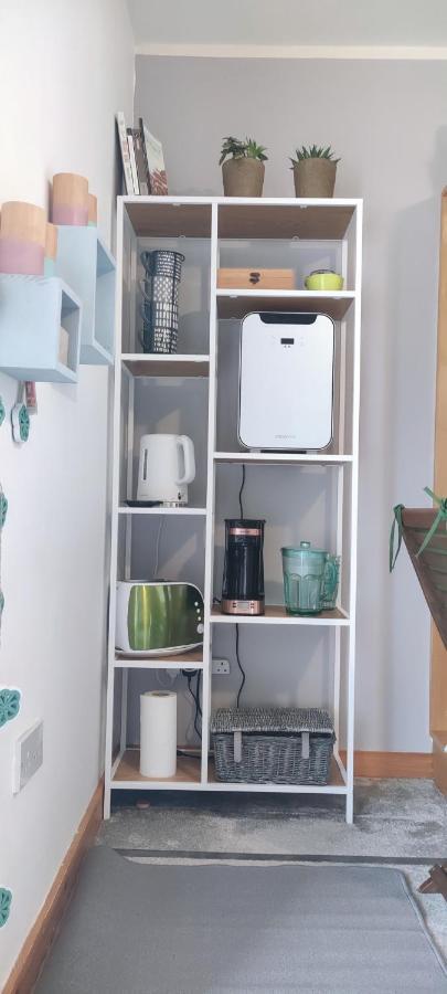 Joanna'S Studio , Key Locker By Whatsapp Own Entrance, Own Bathroom Youghal Exterior foto