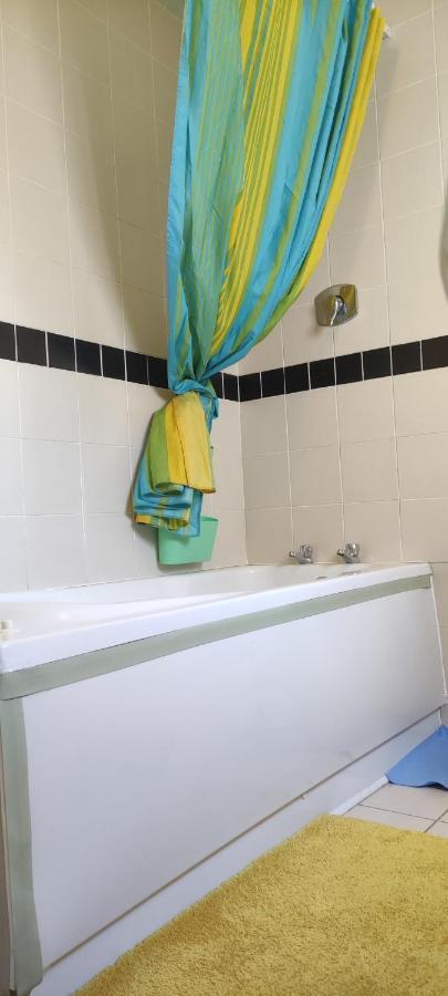 Joanna'S Studio , Key Locker By Whatsapp Own Entrance, Own Bathroom Youghal Exterior foto